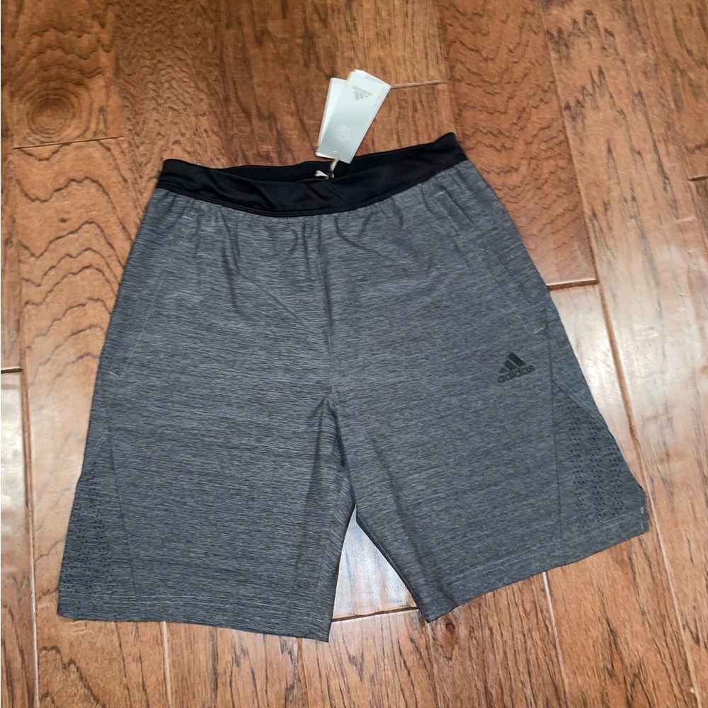 NWT Adidas Heather Gray Axis 2.5 Shorts Size Small $35 Woven Training Shorts